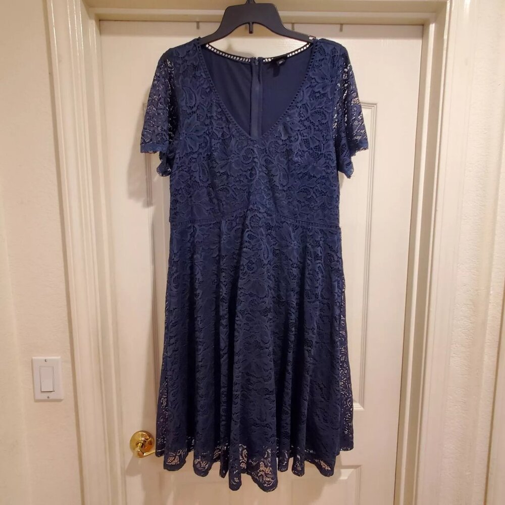 Torrid Dress Womens Size 14 Blue Lace Floral Lined Rear Zip Nylon Blend VGUC